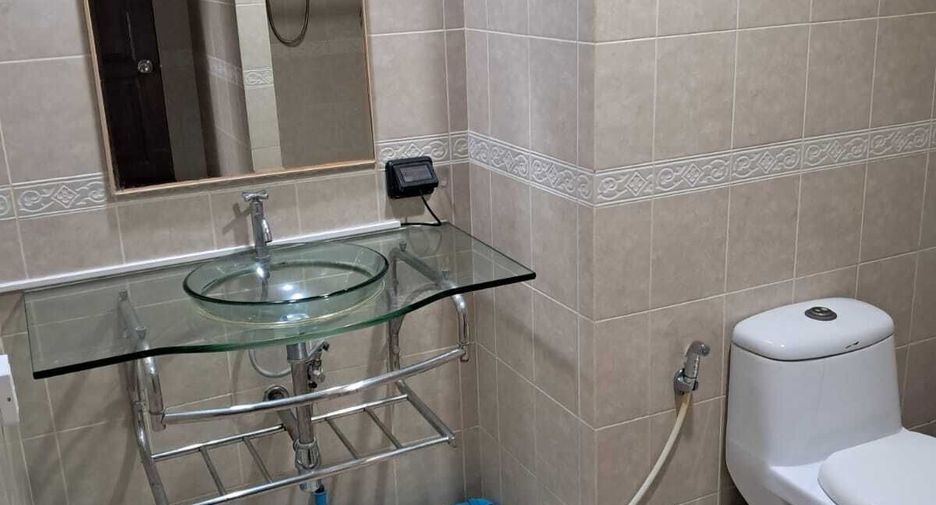 Продажа 2 спальни кондо в Йомтиен, Паттайя