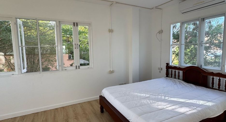 For sale 4 bedrooms house in Mueang Phuket, Phuket