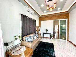 出售 和 出租 2 卧室 独立屋 在 Cha-Am, Phetchaburi