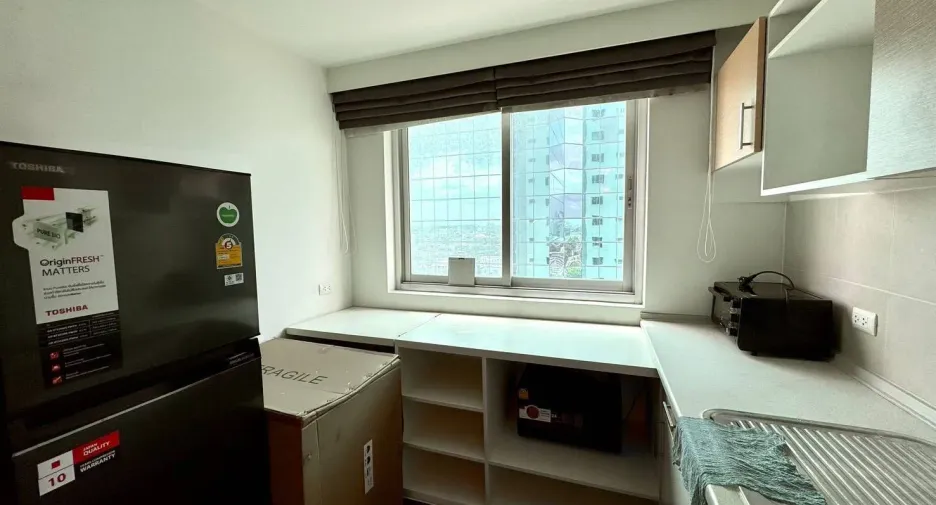 For sale and for rent 2 bedrooms condo in Watthana, Bangkok