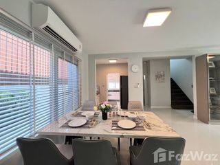 For rent 4 bedrooms house in San Kamphaeng, Chiang Mai