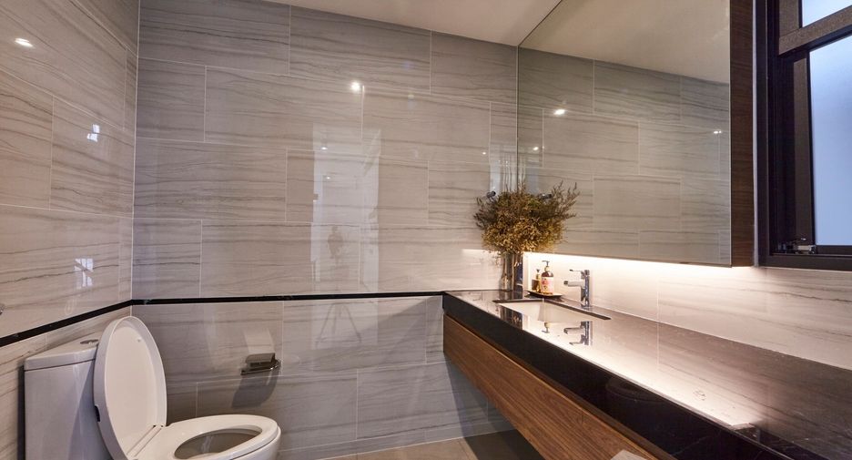 Casa en venta de 4 habitaciones en Suan Luang, Bangkok