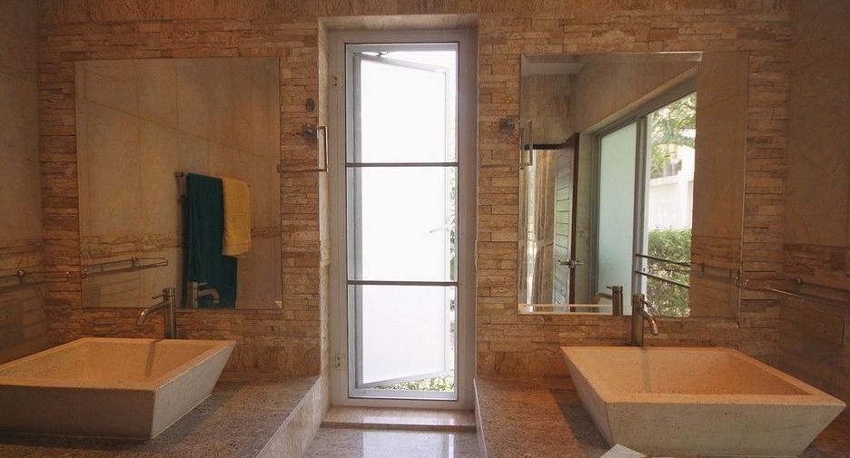 Villa zum Kauf mit 5 Zimmer in Sam Roi Yot, Prachuap Khiri Khan