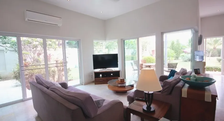 Villa zum Kauf mit 5 Zimmer in Sam Roi Yot, Prachuap Khiri Khan