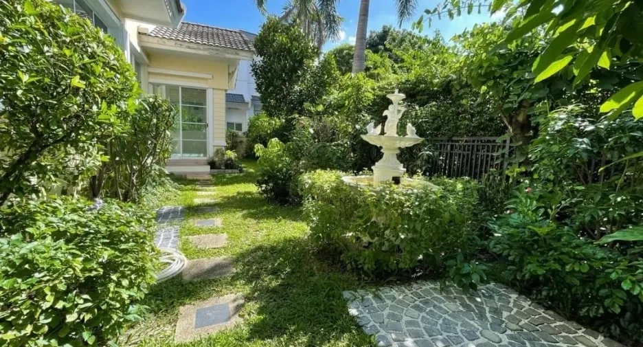 For sale and for rent 3 bedrooms house in Prawet, Bangkok