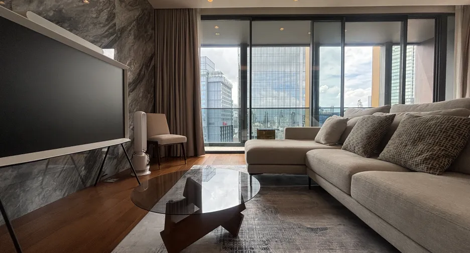 For sale そして for rent 2 ベッドルーム condo in Khlong Toei, Bangkok