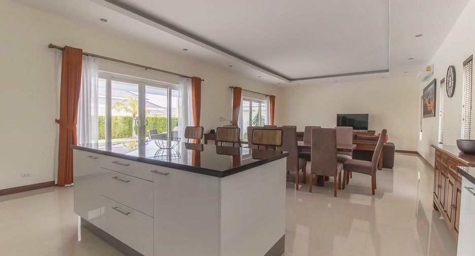 Casa en alquiler de 3 habitaciones en Cha Am, Phetchaburi