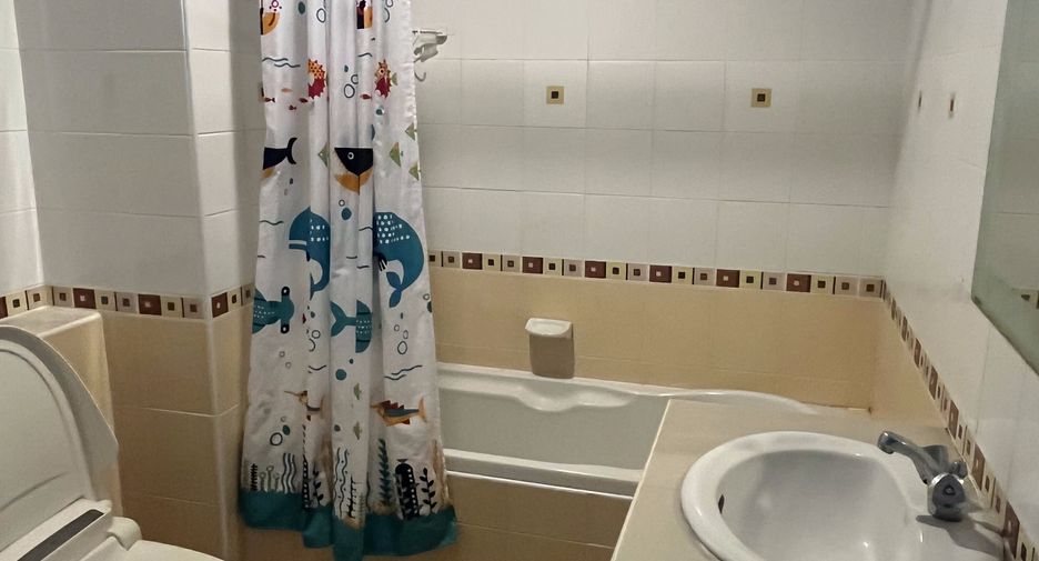 For rent 2 bedrooms condo in Si Racha, Chonburi