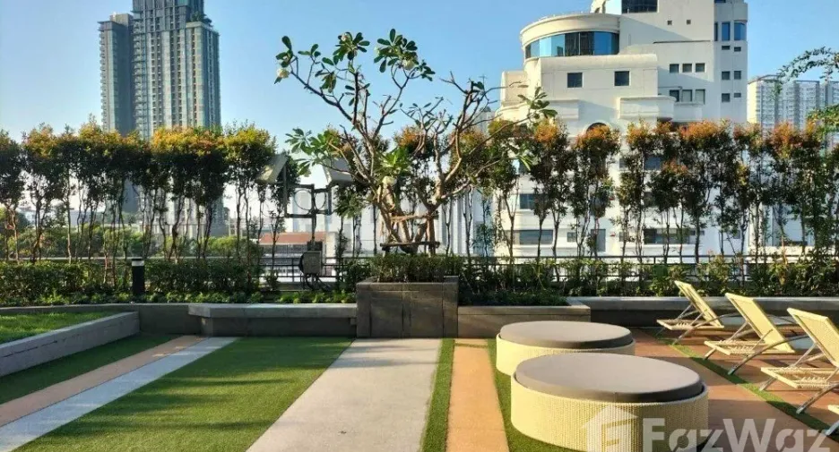 For sale and for rent 3 bedrooms condo in Thon Buri, Bangkok