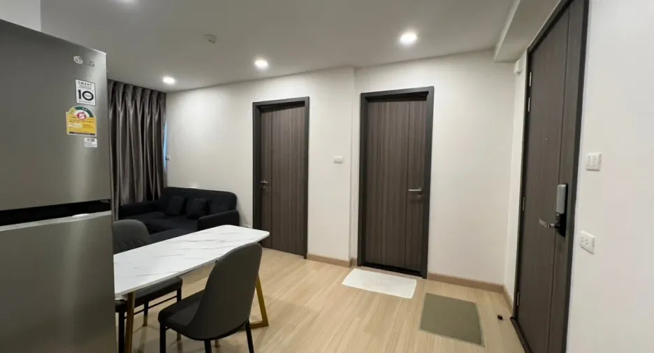For sale and for rent 2 bedrooms condo in Huai Khwang, Bangkok