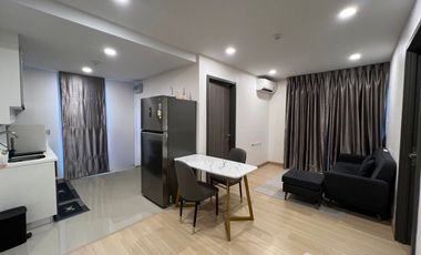 出售 和 出租 2 卧室 公寓 在 Huai Khwang, 曼谷
