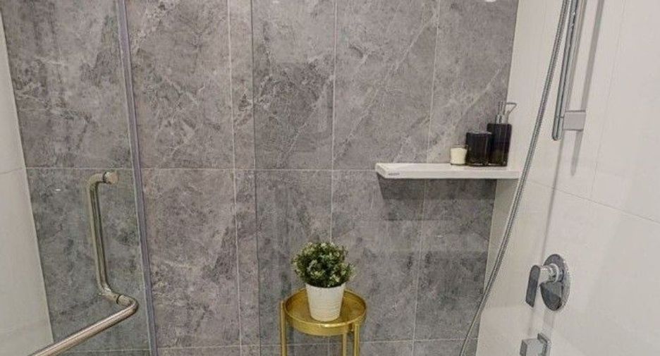For sale and for rent 2 bedrooms condo in Huai Khwang, Bangkok