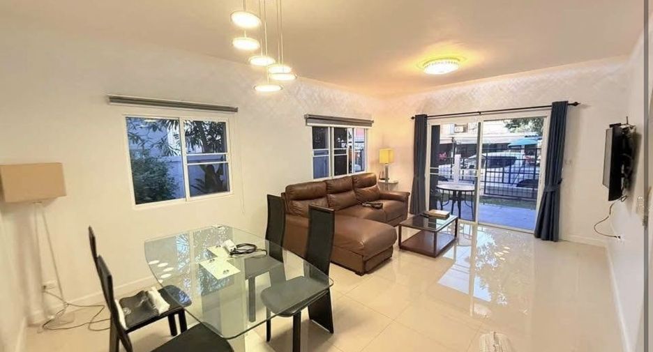 For rent 3 bedrooms house in Bang Lamung, Chonburi