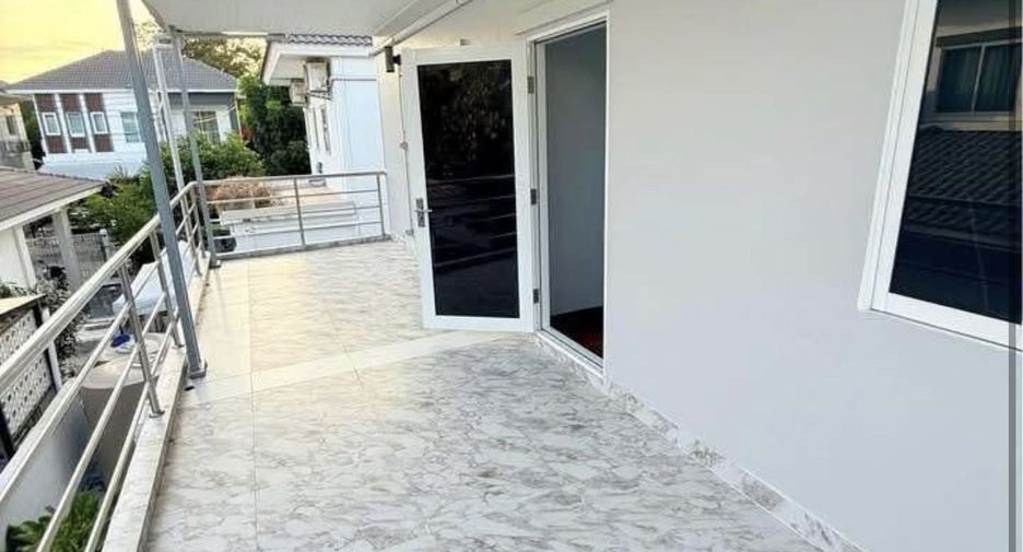 For rent 3 bedrooms house in Bang Lamung, Chonburi