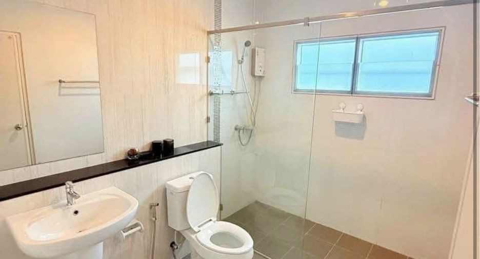 For rent 3 bedrooms house in Bang Lamung, Chonburi