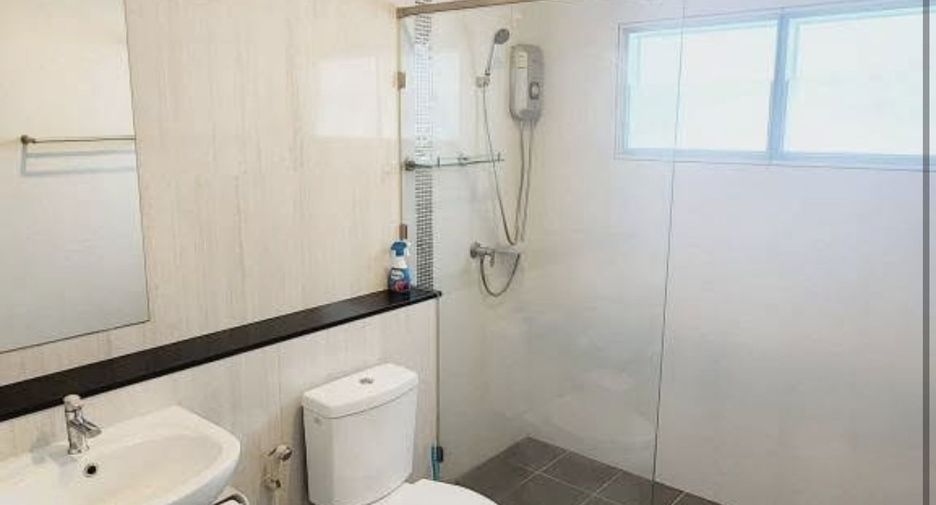 For rent 3 bedrooms house in Bang Lamung, Chonburi