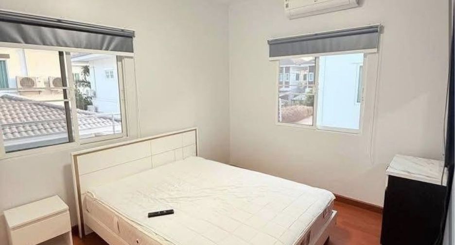 For rent 3 bedrooms house in Bang Lamung, Chonburi