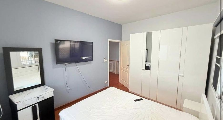 For rent 3 bedrooms house in Bang Lamung, Chonburi