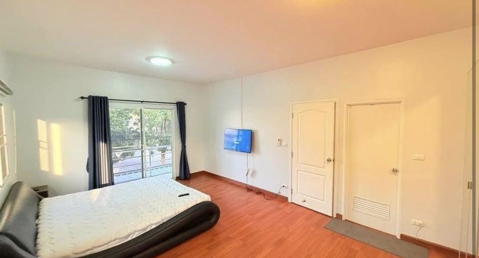 For rent 3 bedrooms house in Bang Lamung, Chonburi