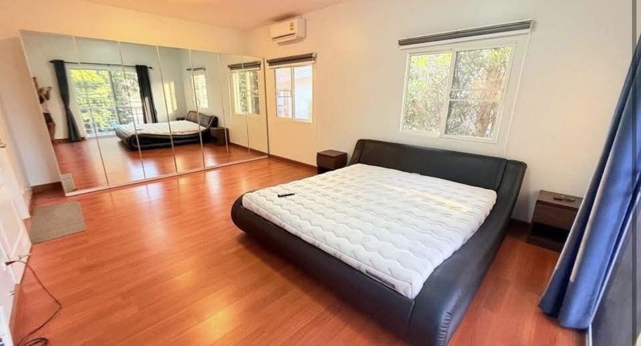For rent 3 bedrooms house in Bang Lamung, Chonburi