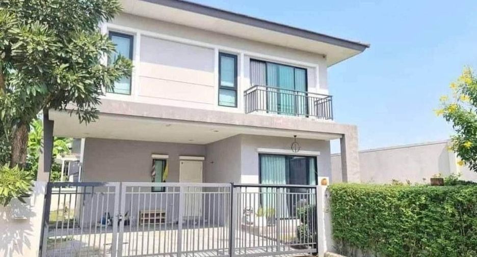 For sale 3 bedrooms house in Khlong Sam Wa, Bangkok