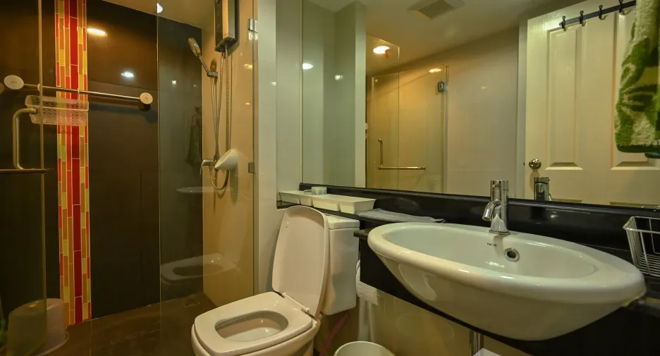 For sale studio condo in Huai Khwang, Bangkok