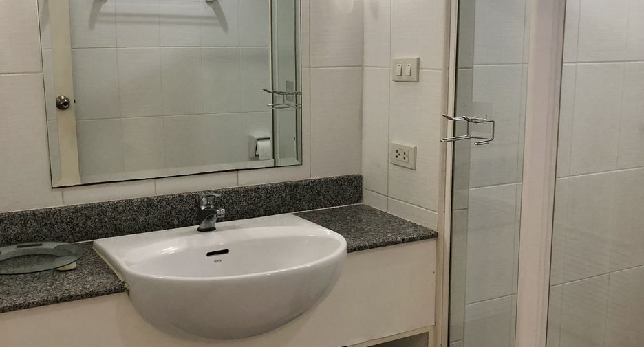 À vendre 1 chambre condo à Watthana, Bangkok