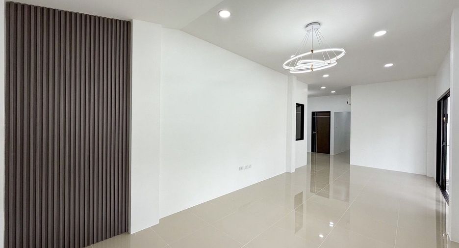 For sale 3 bedrooms house in Mueang Phuket, Phuket