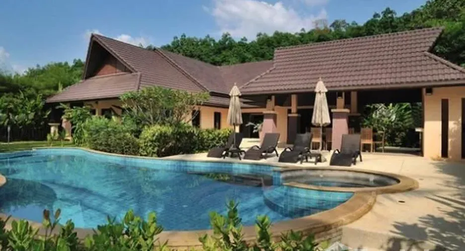 For sale and for rent 4 bedrooms villa in Mueang Krabi, Krabi