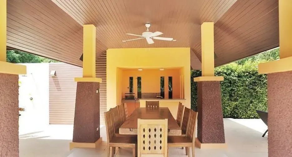 For sale and for rent 4 bedrooms villa in Mueang Krabi, Krabi
