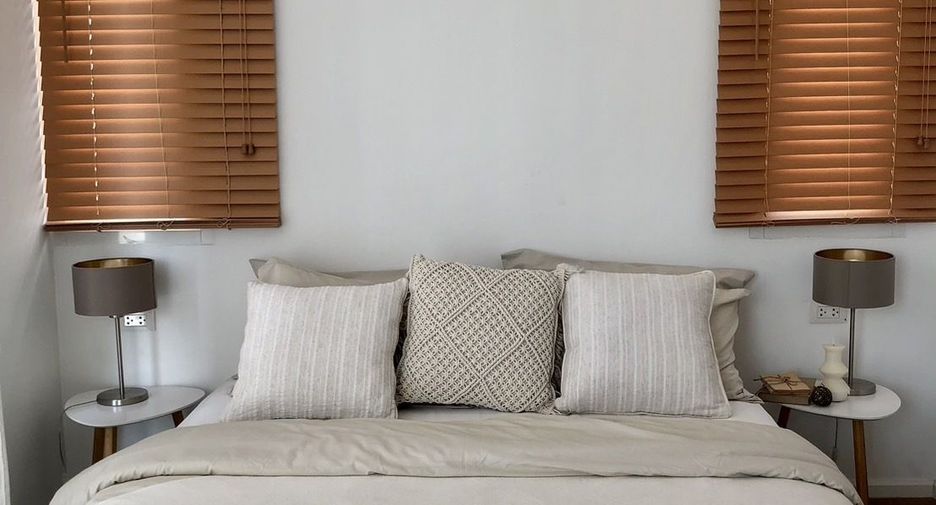 For sale 3 bedrooms townhouse in San Kamphaeng, Chiang Mai
