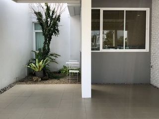 For sale 3 bedrooms townhouse in San Kamphaeng, Chiang Mai