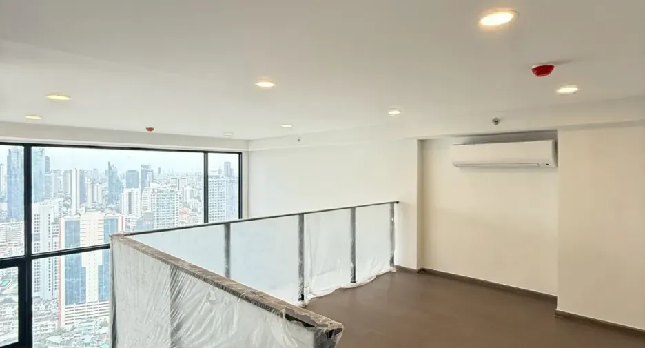 For sale 2 bedrooms condo in Bang Rak, Bangkok