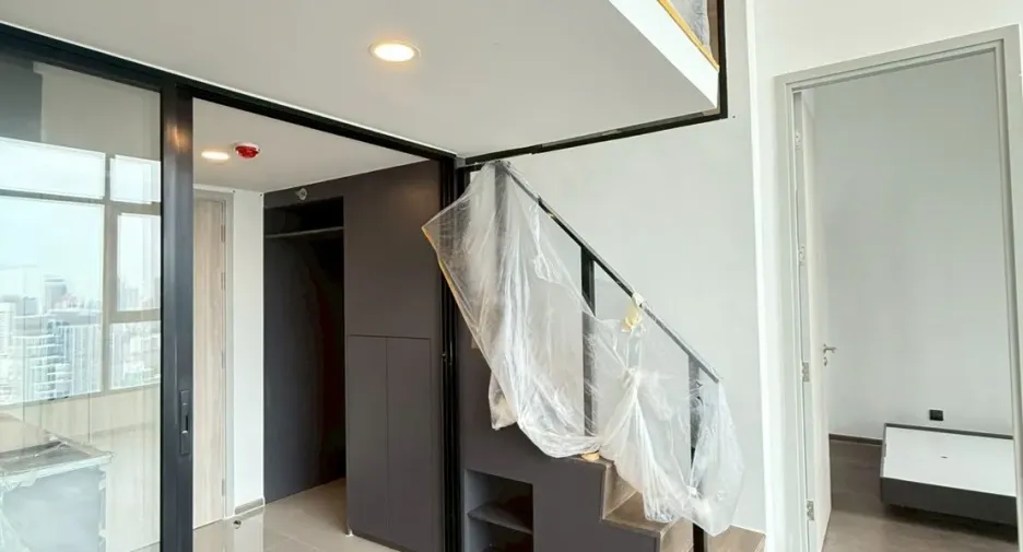 For sale 2 bedrooms condo in Bang Rak, Bangkok