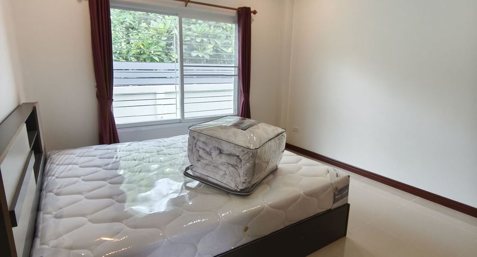 For sale 3 bedrooms villa in Hua Hin, Prachuap Khiri Khan