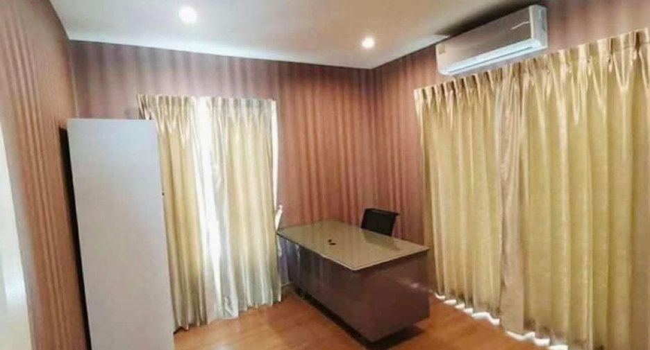 For sale 3 bedrooms house in Suan Luang, Bangkok