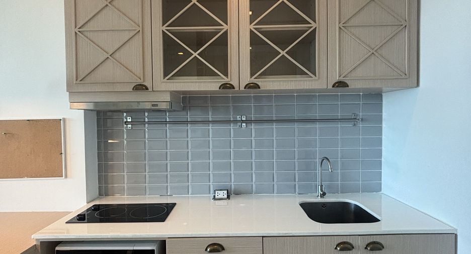 For rent 1 bed condo in Mueang Rayong, Rayong