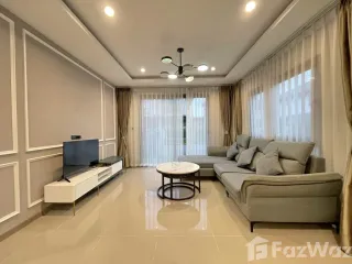 À louer 3 chambres maison à Bang Lamung, Chonburi