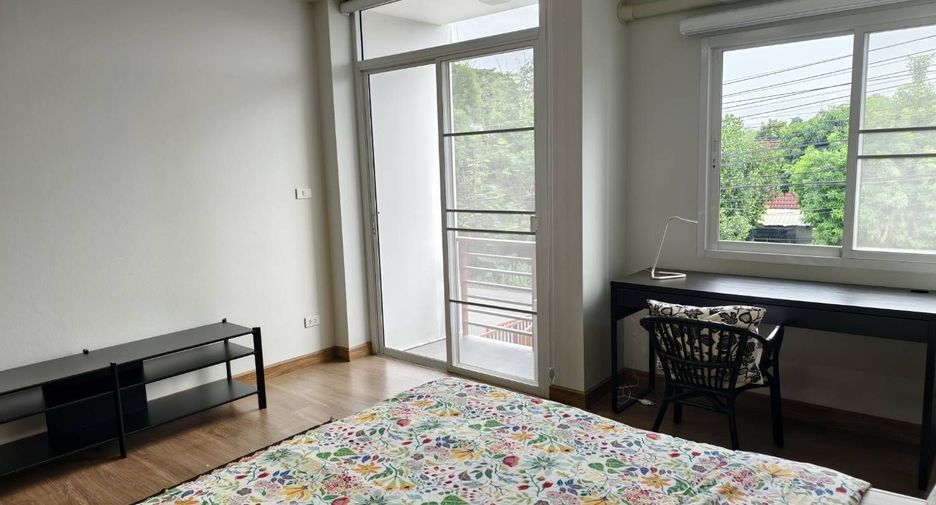 For sale 2 bedrooms townhouse in Mueang Chiang Mai, Chiang Mai