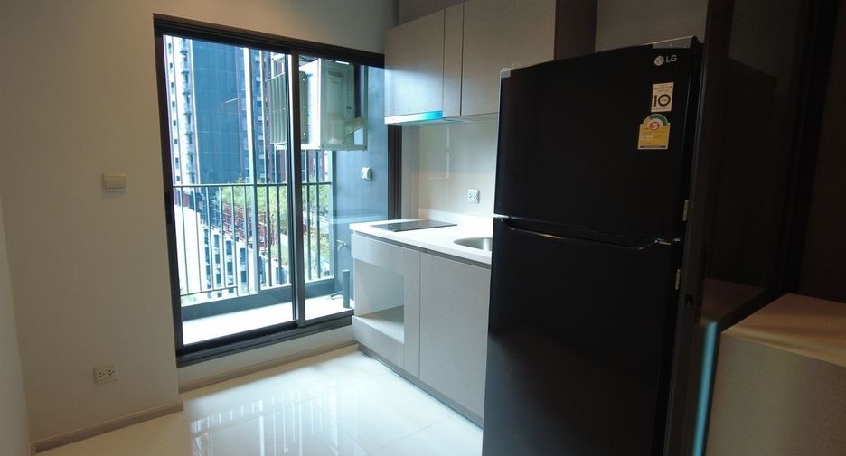 For sale 1 bed condo in Huai Khwang, Bangkok