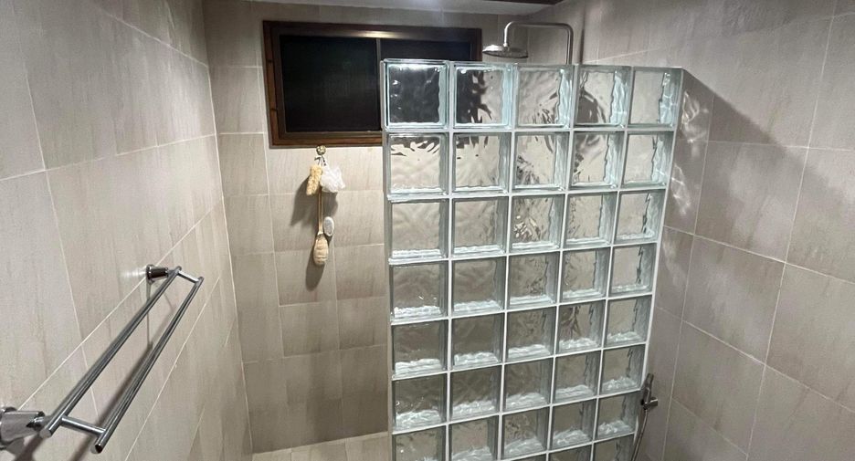 For sale and for rent 1 bed condo in Khanom, Nakhon Si Thammarat