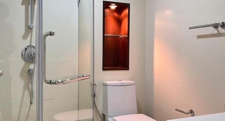 For sale and for rent 2 bedrooms condo in Yan Nawa, Bangkok