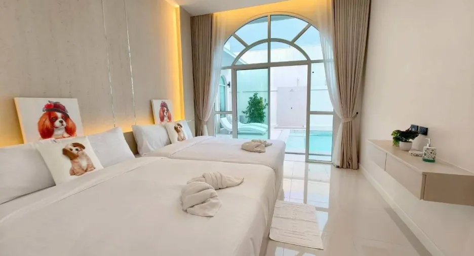 À louer 4 chambres villa à Bang Lamung, Chonburi