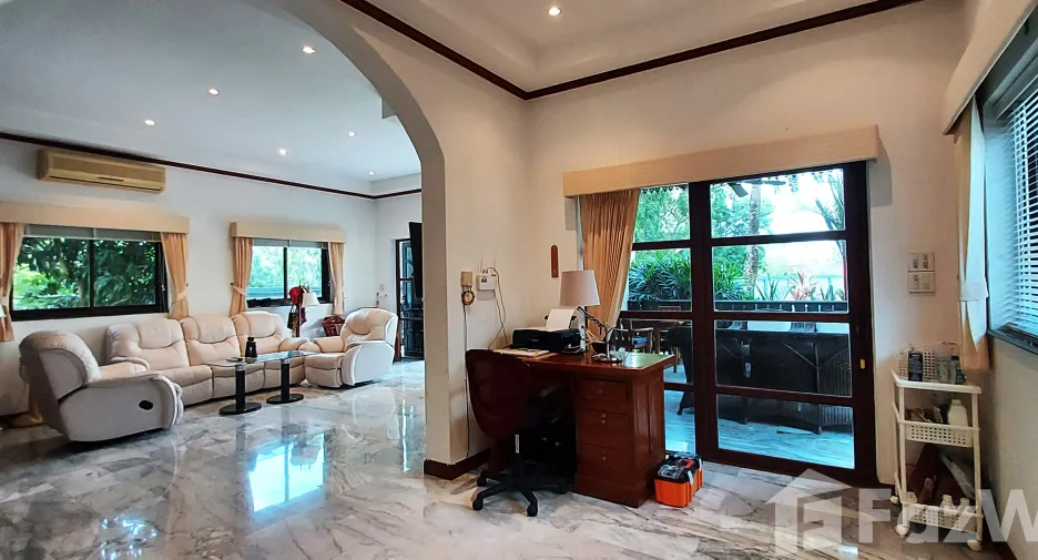 出售 3 卧室 别墅 在 Mueang Rayong, Rayong