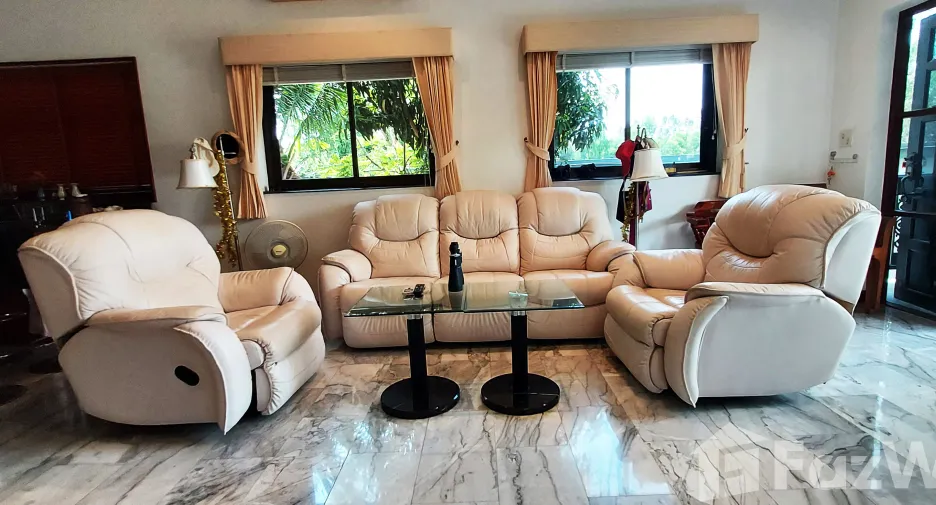 出售 3 卧室 别墅 在 Mueang Rayong, Rayong