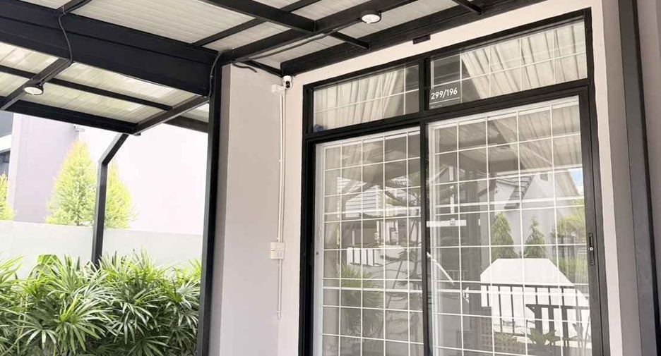 For sale 2 bedrooms townhouse in Bang Lamung, Chonburi