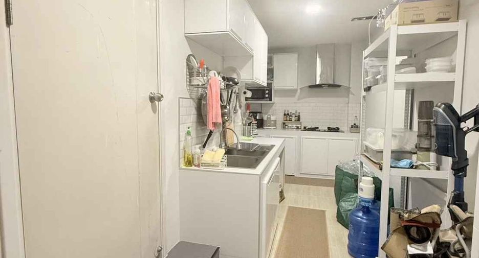 For sale 2 bedrooms townhouse in Bang Lamung, Chonburi