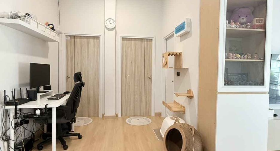 For sale 2 bedrooms townhouse in Bang Lamung, Chonburi