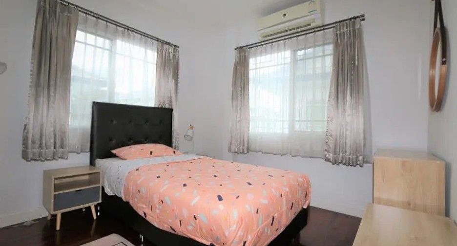 For rent 3 bedrooms villa in Mueang Chiang Mai, Chiang Mai