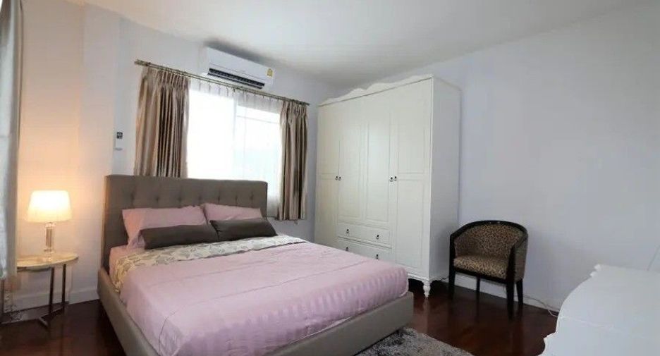 For rent 3 bedrooms villa in Mueang Chiang Mai, Chiang Mai